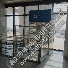 西渡站矩形、半高單向門和護(hù)欄
